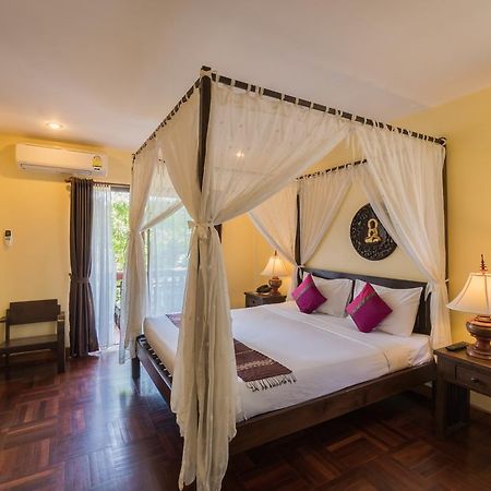 Coral Hotel Bangsaphan Бангсапхан Экстерьер фото