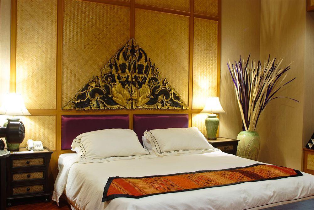 Coral Hotel Bangsaphan Бангсапхан Экстерьер фото